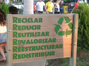 Reciclar, Reducir, Reutilizar, Revalorizar, Reestructurar, Redistribuir
