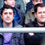 Chris Miller, candidato de EQUO Oviedo, en las gradas durante el partido del Real Oviedo
