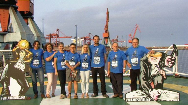 photo5877554546216118832