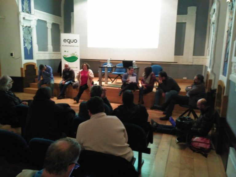 photo5803209164833533065